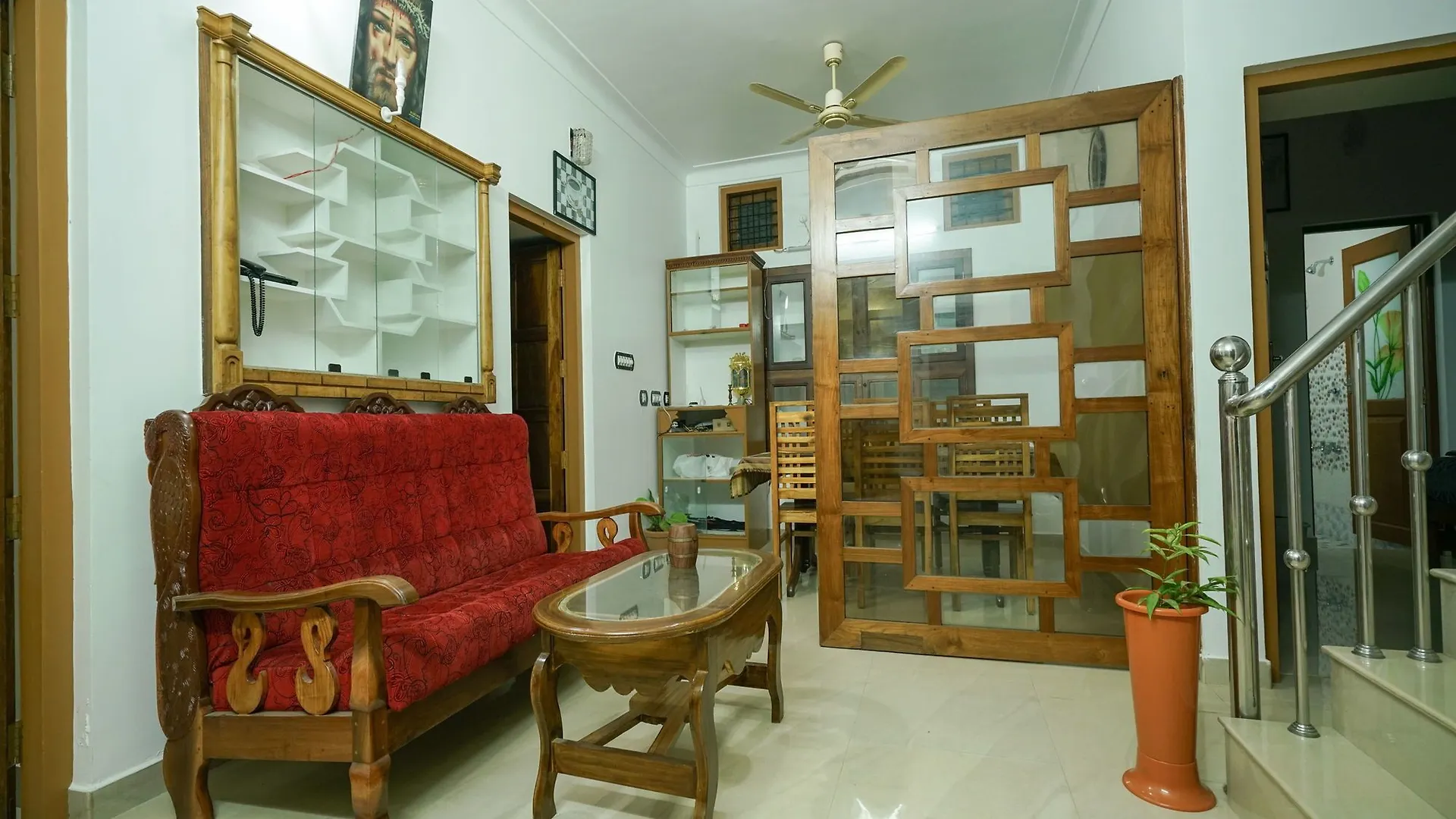 Oyo 12026 Planter'S Villa Munnar Hotel